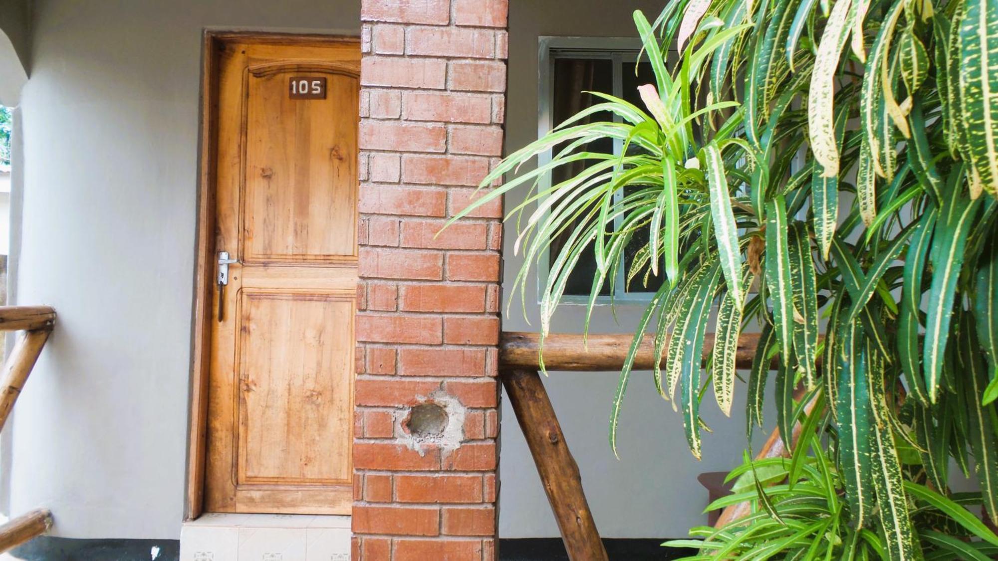 Home Feeling Neneu Lodge Moshi Exterior photo