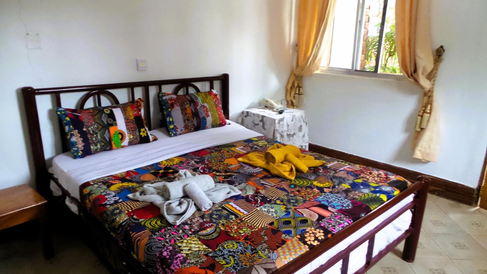Home Feeling Neneu Lodge Moshi Exterior photo