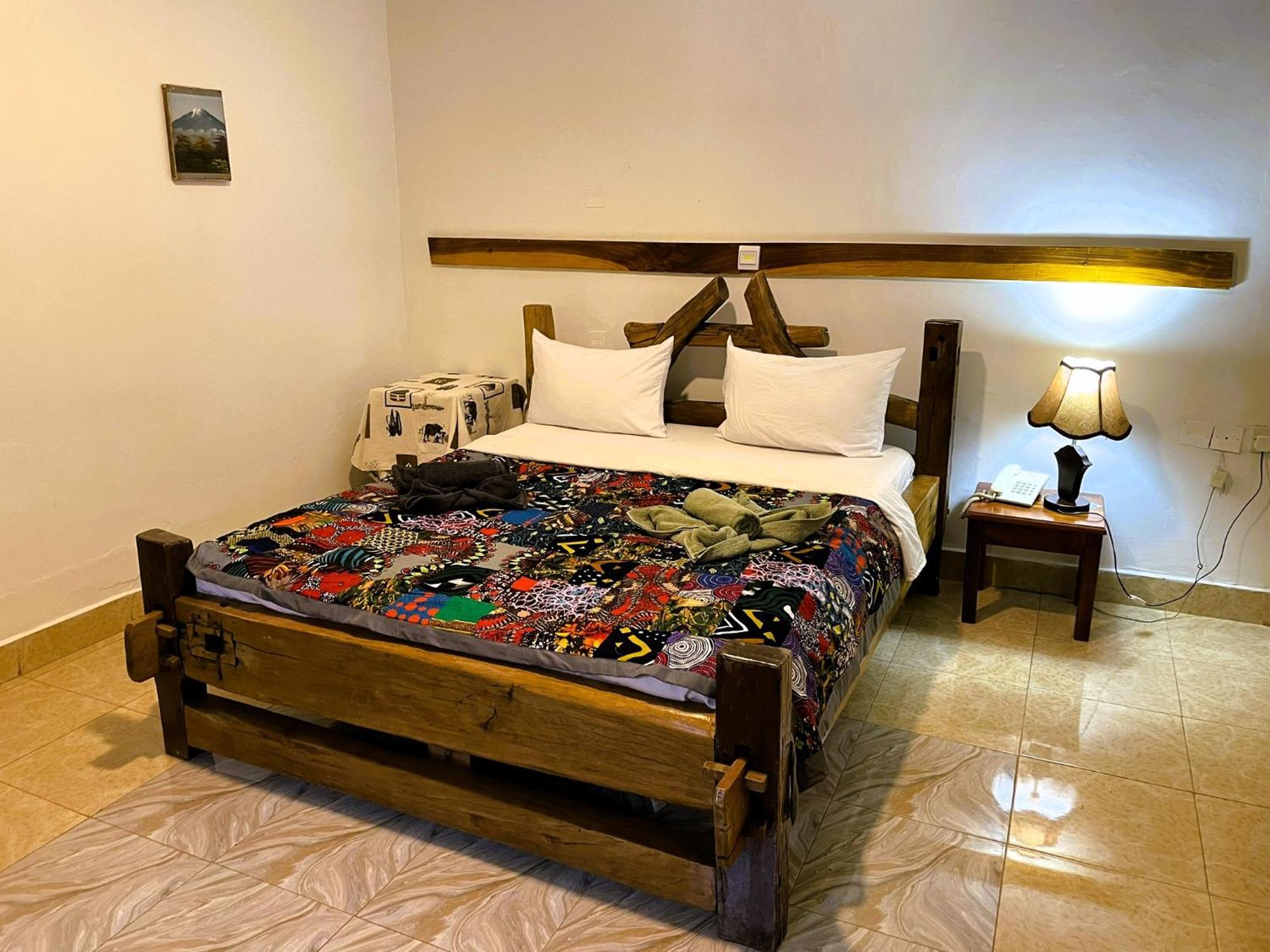 Home Feeling Neneu Lodge Moshi Exterior photo