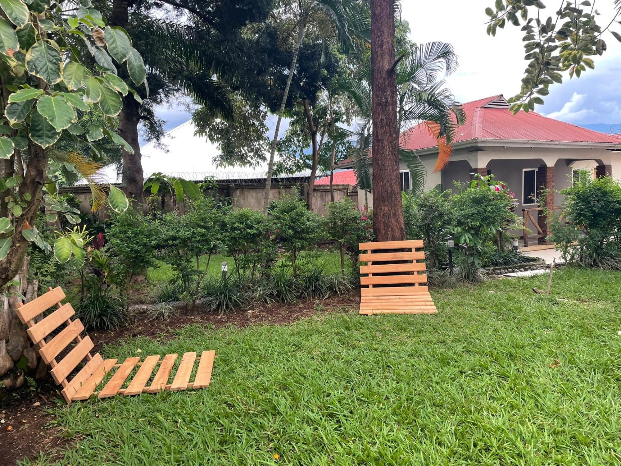 Home Feeling Neneu Lodge Moshi Exterior photo