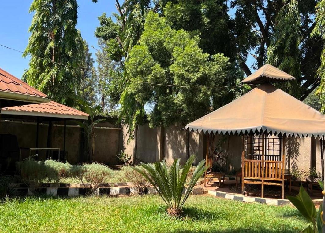 Home Feeling Neneu Lodge Moshi Exterior photo