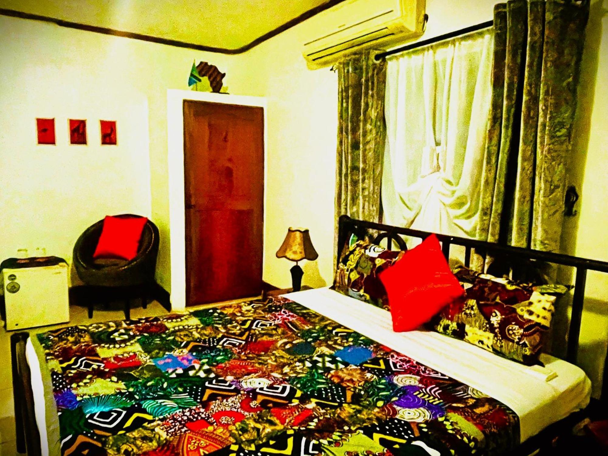 Home Feeling Neneu Lodge Moshi Exterior photo